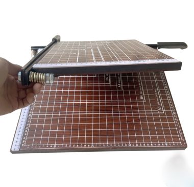 Bàn cắt giấy A4 Gỗ_DH